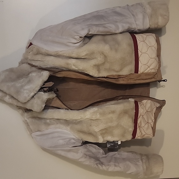 Leather Jacket - Picture 4 of 5